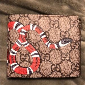 Gucci snake wallet